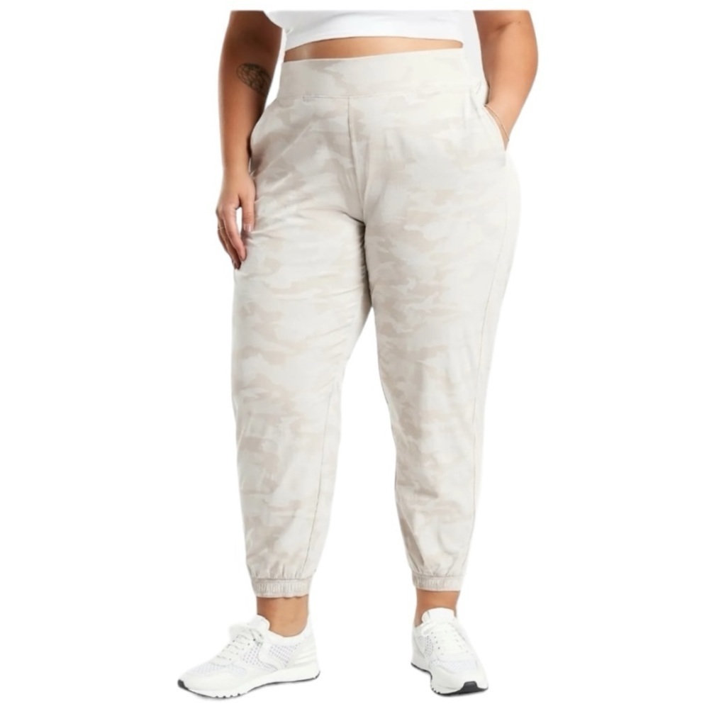 NWT Athleta Brooklyn Camo High‎ Rise Jogger Pants Size 22 Activewear Loungewear
